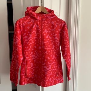 Lands End Girls Flower rain coat. Size 10-12. Good condition.